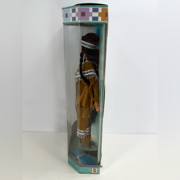 NIB - Vintage Dolls of the World Native American Collector Edition Barbie Doll - Picture 4 of 9